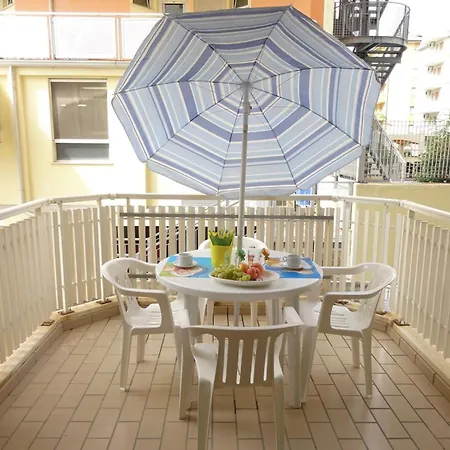 Beachfront With Terrace * Bibione