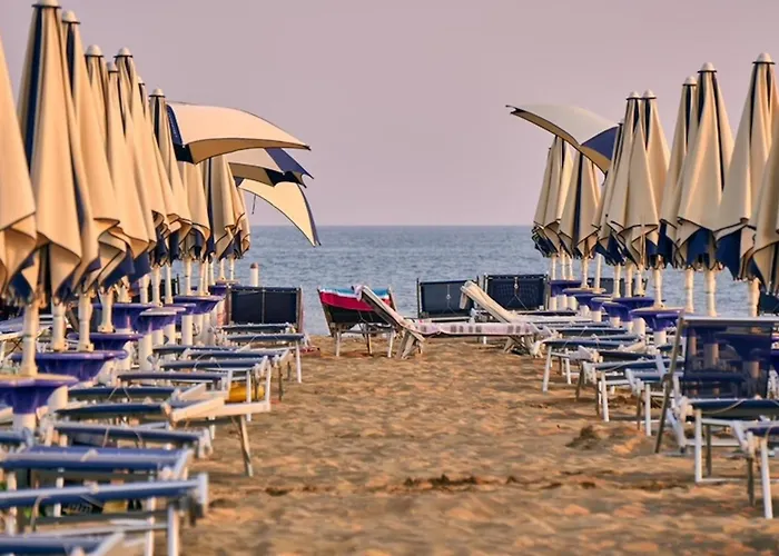 Beachfront With Terrace Διαμέρισμα Μπιμπιόνε